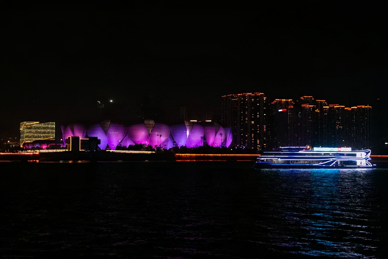 「江苏」徐高杨|小小说:烟波江上