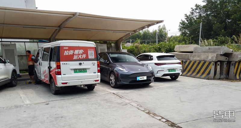 特斯拉modely2021款和2022款区别,20万公里的特斯拉modely怎么样