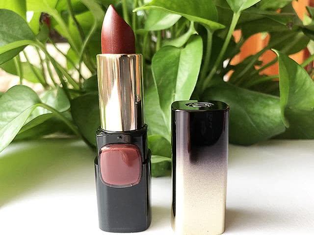 金属质感口红,涂出来是金色的闪耀口红