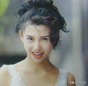 “性感*星艳**”邱淑贞：媚而不俗，娇艳欲滴，活在无数少男的*梦春**里