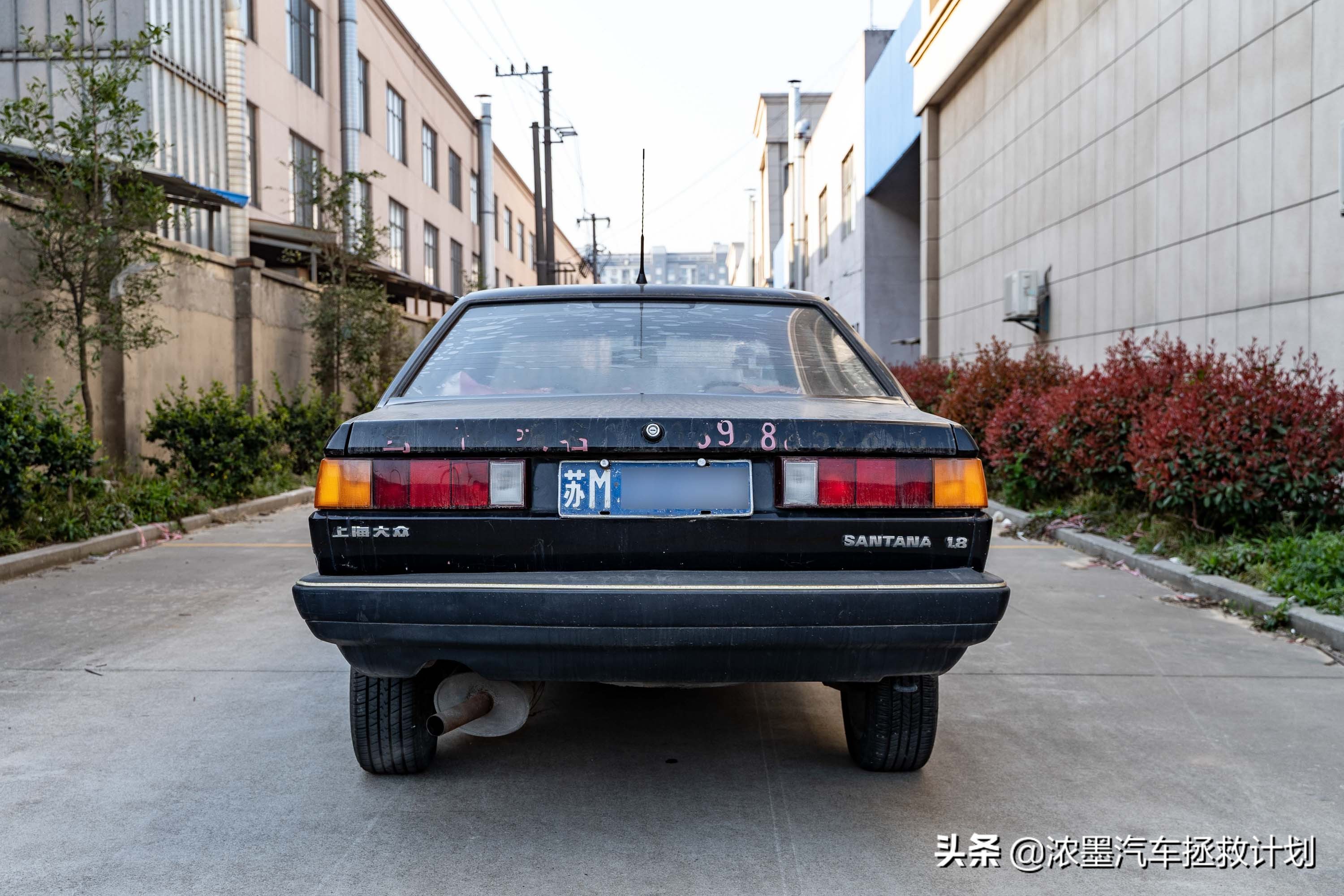 「妙手生花」重建一台战损级桑塔纳，带给它历经千般后的华丽重生