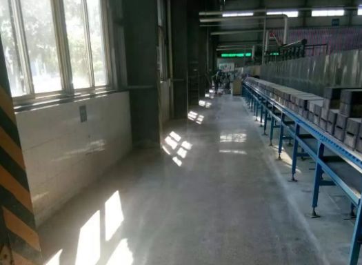 地面坑洞怎样填补才结实,地面坑洞快速修复材料