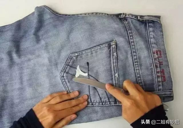 新鞋拉链拉不下来怎么办小窍门,新鞋子前面挤脚怎么办小妙招