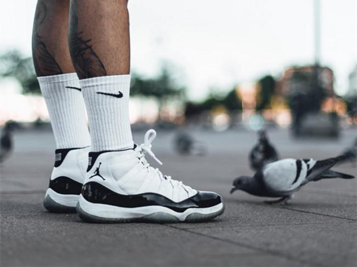 aj11黑红对比25周年大魔王,aj11黑红和aj大魔王哪个好