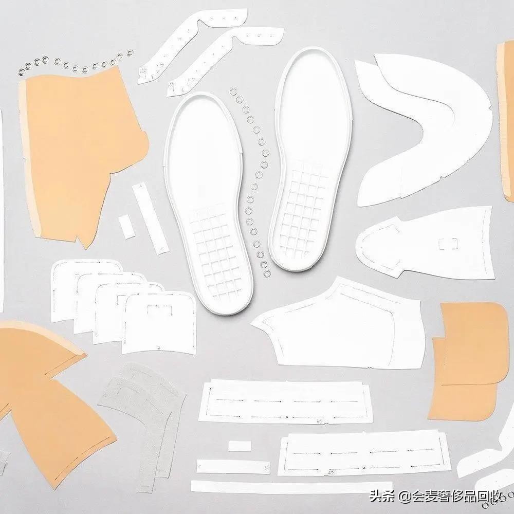 一双新鞋子的视频,一双好舒服的鞋子