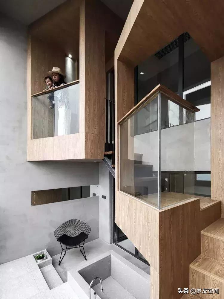 居民楼改造成私人会所,普通居民楼改造成了无敌江景民宿