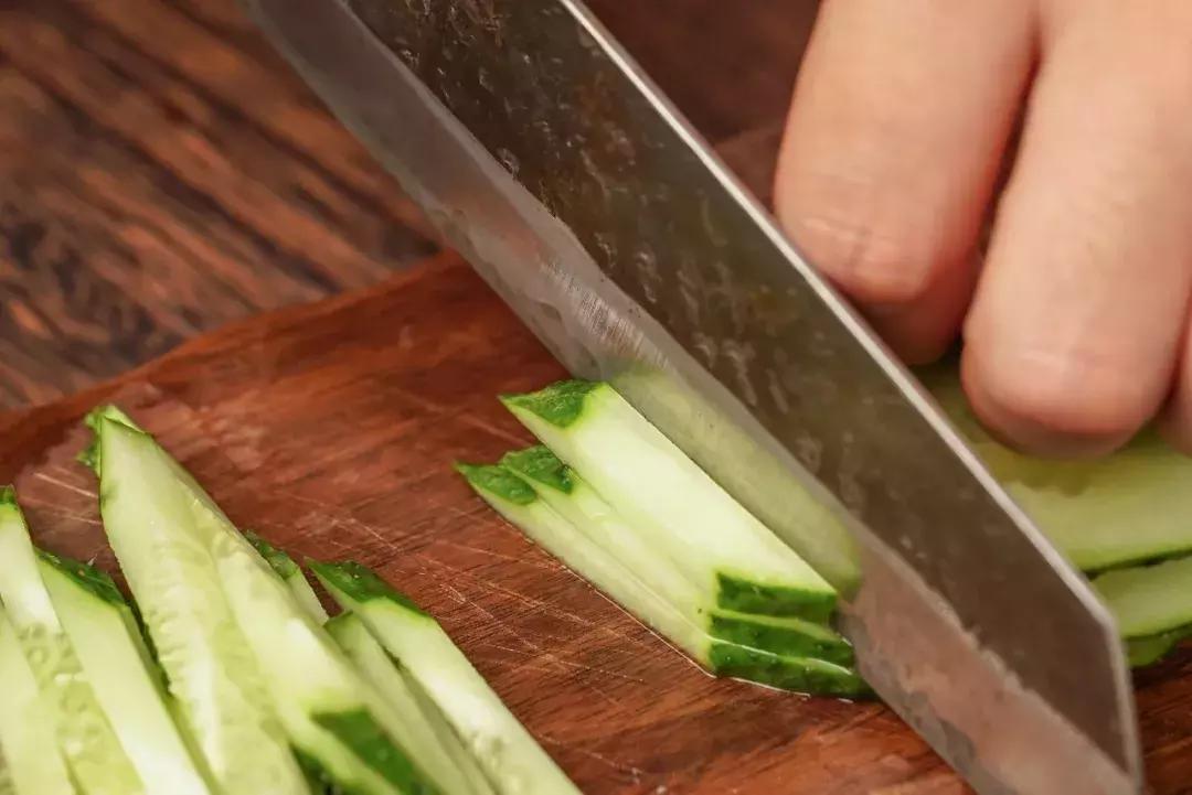 什么东西炒腊肠拌饭好吃,无敌下饭的腊肠酱