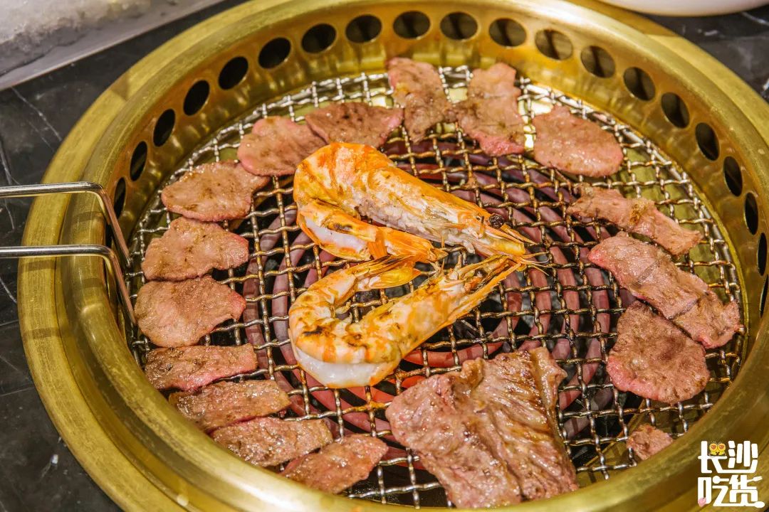 当代年轻人如何树立正确的消费观,当代年轻人的珠宝消费观