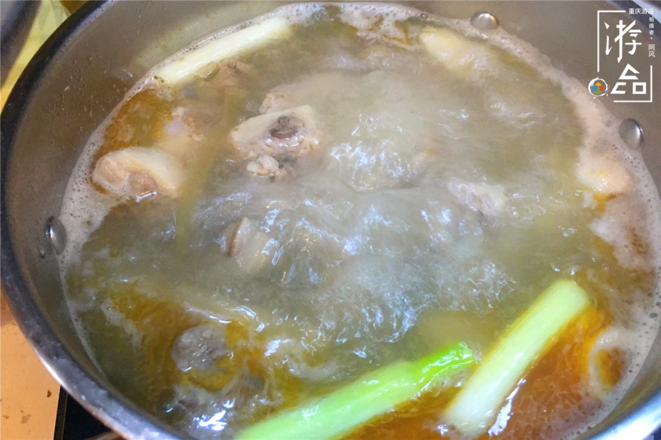 老鸭火腿煲的做法要焯水吗,自家土老鸭要不要焯水炖汤