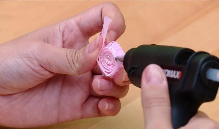 怎么拿吸管做成一朵小花,用吸管制作简易小花视频