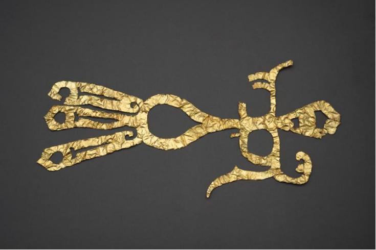 三星堆带金面具的铜人,三星堆铜人像面具