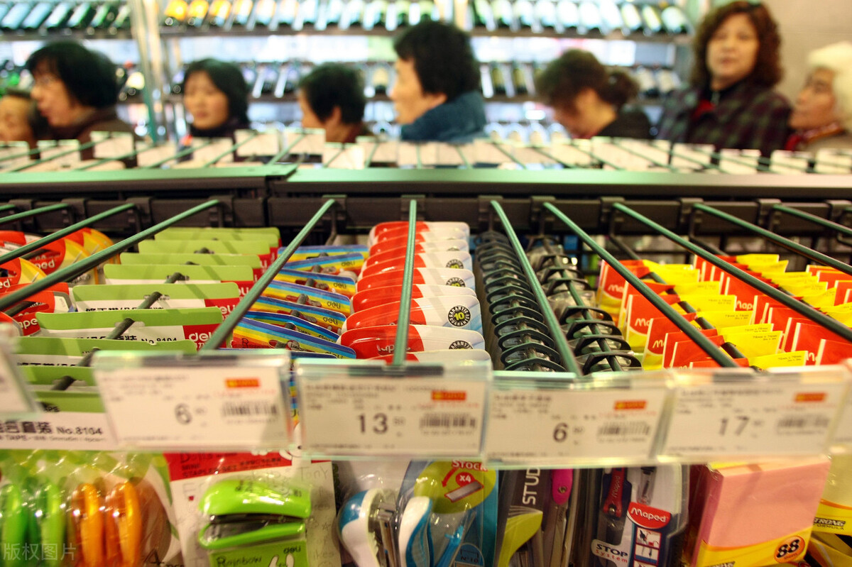 90后小伙一年开300家水果店,90后小伙开水果店亏了13万