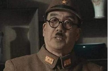 亮剑中的筱冢义男官大吗,亮剑筱冢义男的好部下山本阵亡了