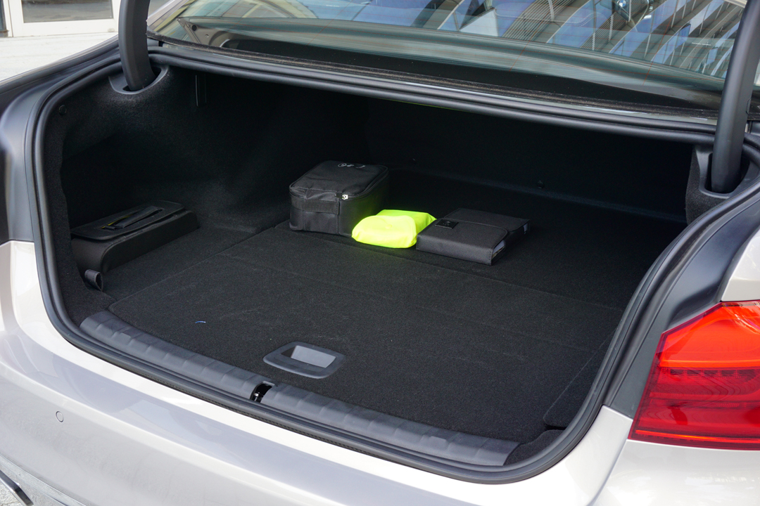 530le挂什么牌,摇号期间还可以拍号吗