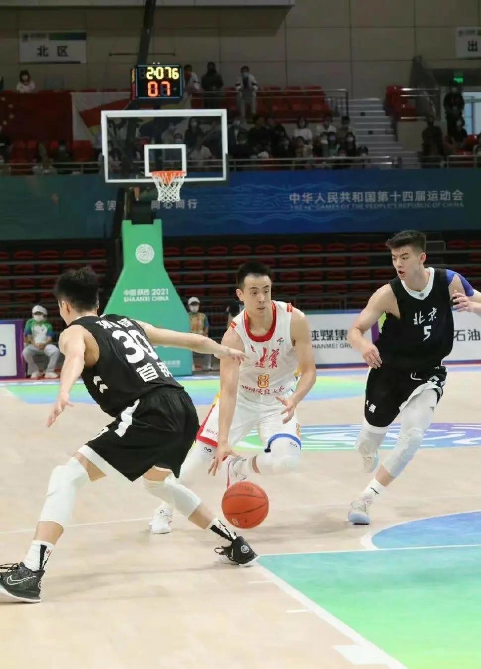 阿迪达斯签约胡明轩了吗,胡明轩代言阿迪事件