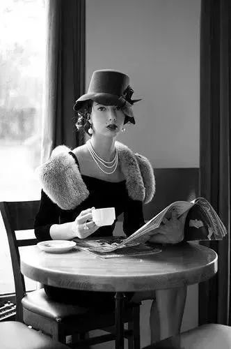 戴上珍珠发夹就是小仙女,当女人戴上眼镜