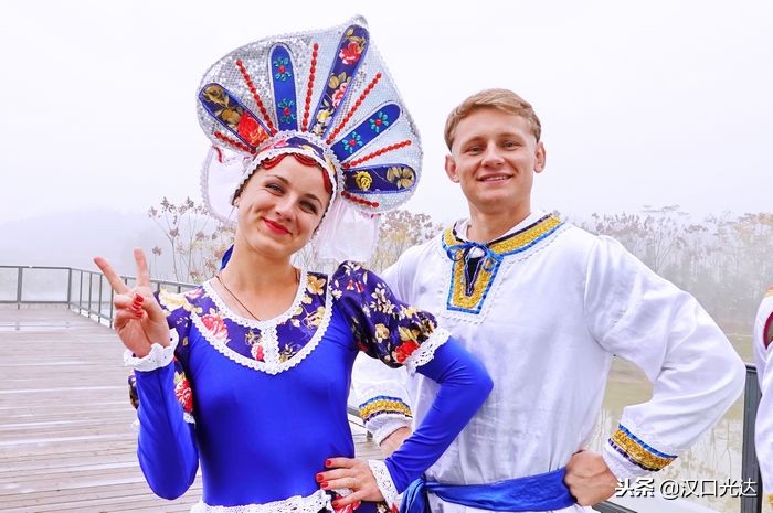 万亩茶园·俄罗斯方块小镇：全球首家茶文化俄罗斯风情主题公园