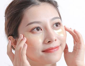 眼袋大皱纹多别耽搁试试这个方法,女性眼袋皱纹怎么消除