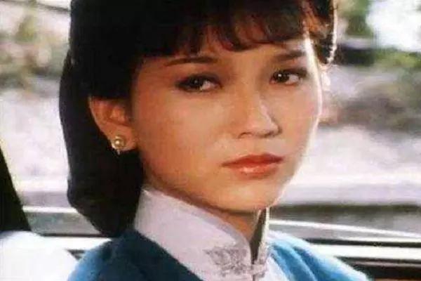 上海滩结局为什么许文强要死,上海滩大结局许文强被乱枪打死