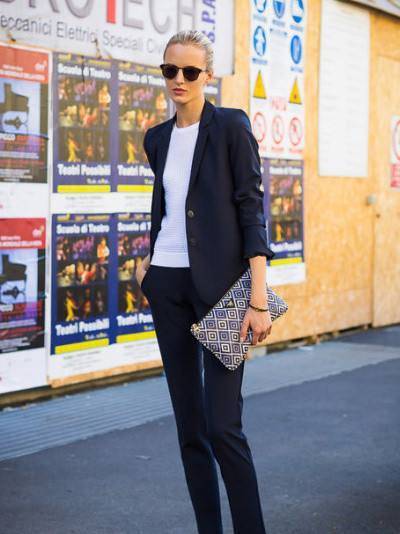 瑗胯鎬庝箞绌挎墠鑳芥樉寰椾笉鍍忓崠淇濋櫓,瑗胯鎬庝箞绌挎墠涓嶄細鍍忔槸鍗栦繚闄╃殑