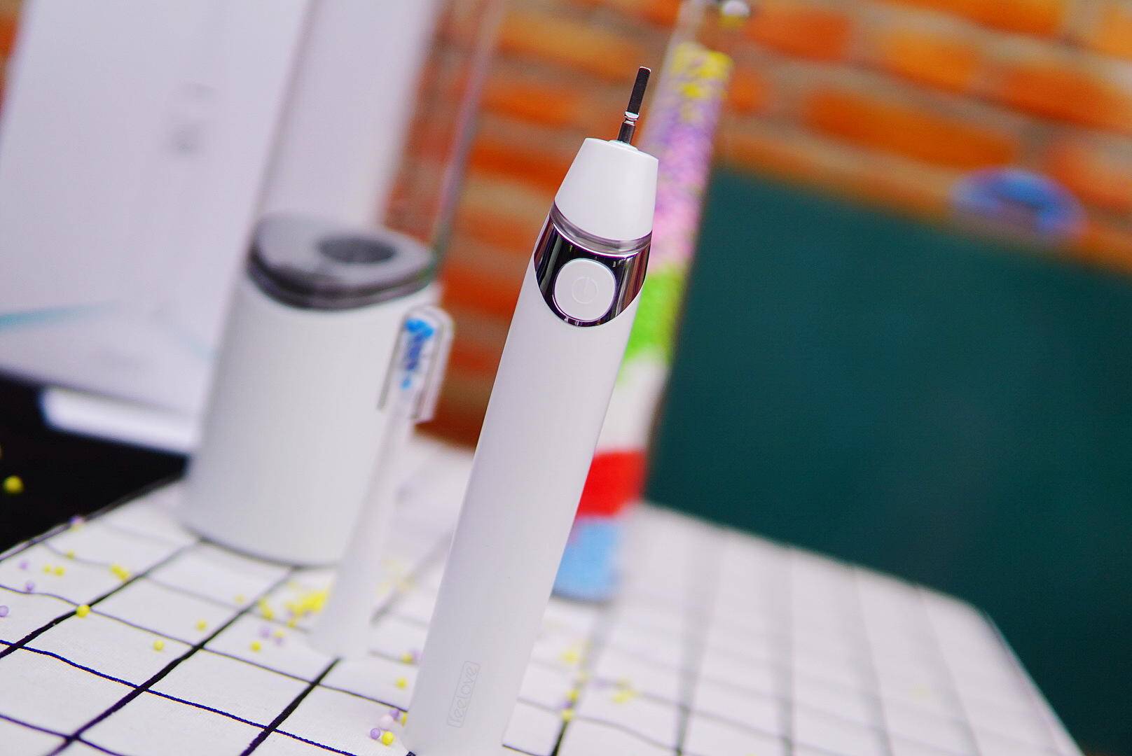 让刷牙省时又省力的电动牙刷,扉乐电动牙刷刷牙使用方法