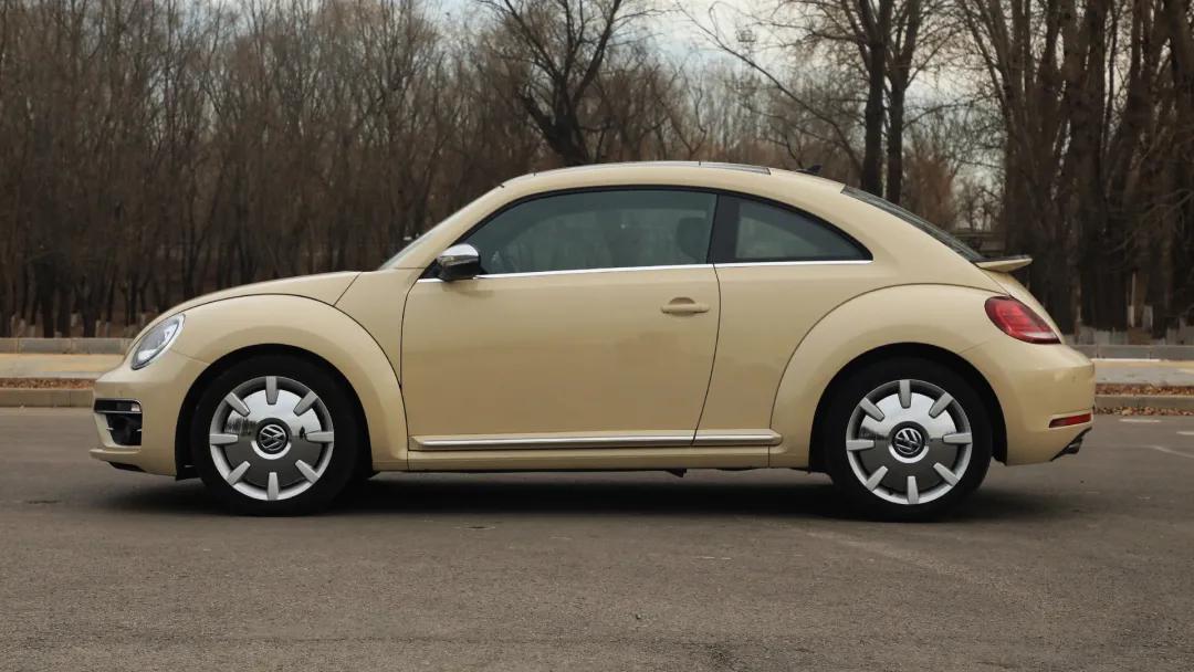 入手大众甲壳虫敞篷款实测,新款大众甲壳虫测评