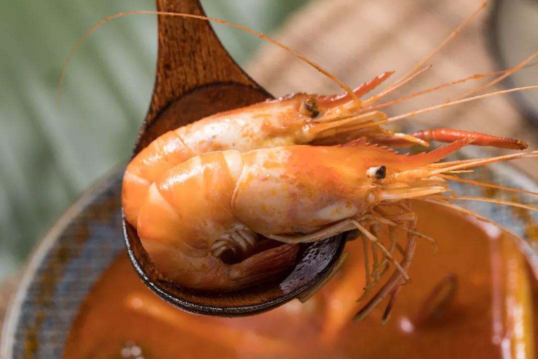 罗湖有家怪店，十个人来吃完饭后，老板居然多了一百个朋友