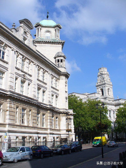 坐落在海军基地、曾策划过诺曼底登陆战之地的大学！