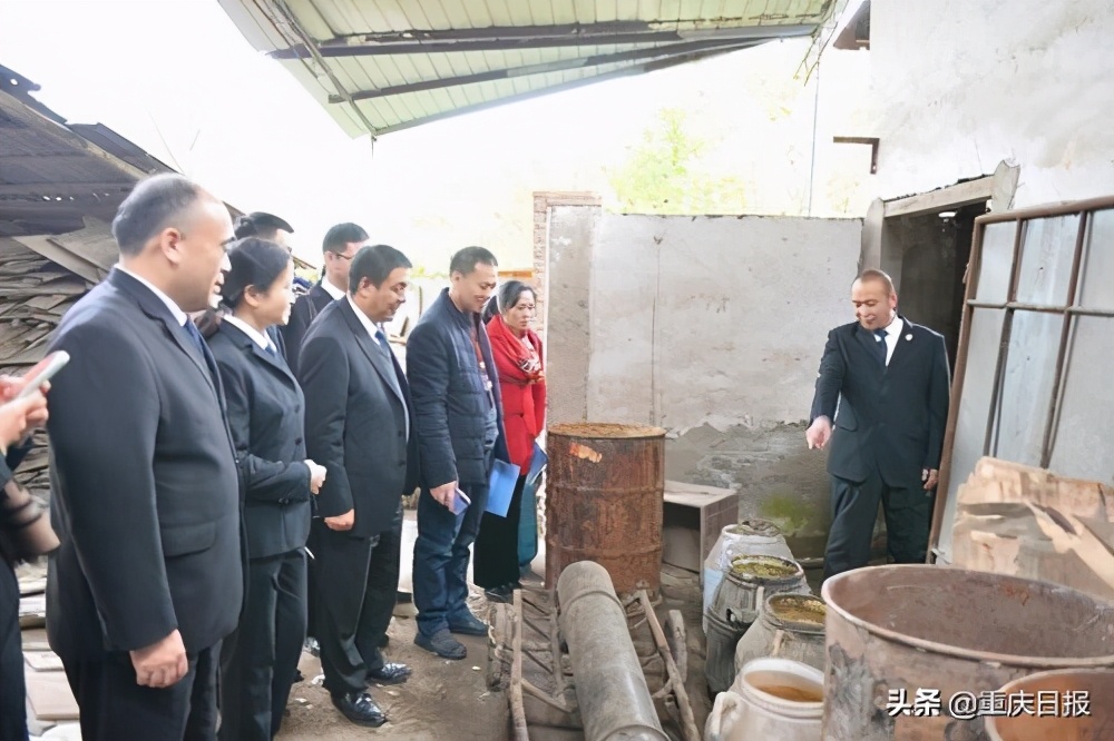 这家猪油“黑工坊”的生产设备被法院强制执行交付