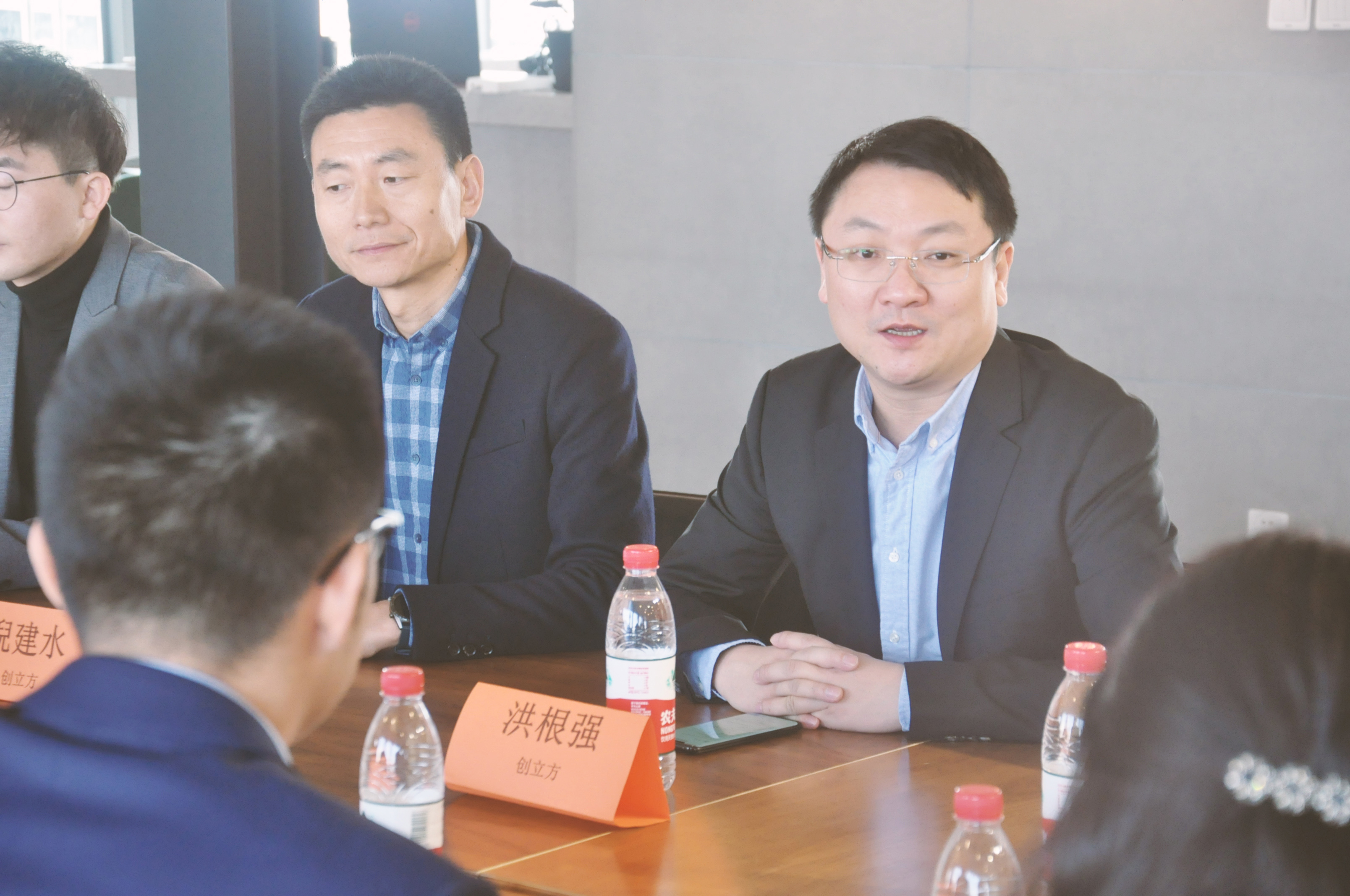 閲戦緳闆嗗洟鏁村悎,閲戦緳闆嗗洟绛剧害