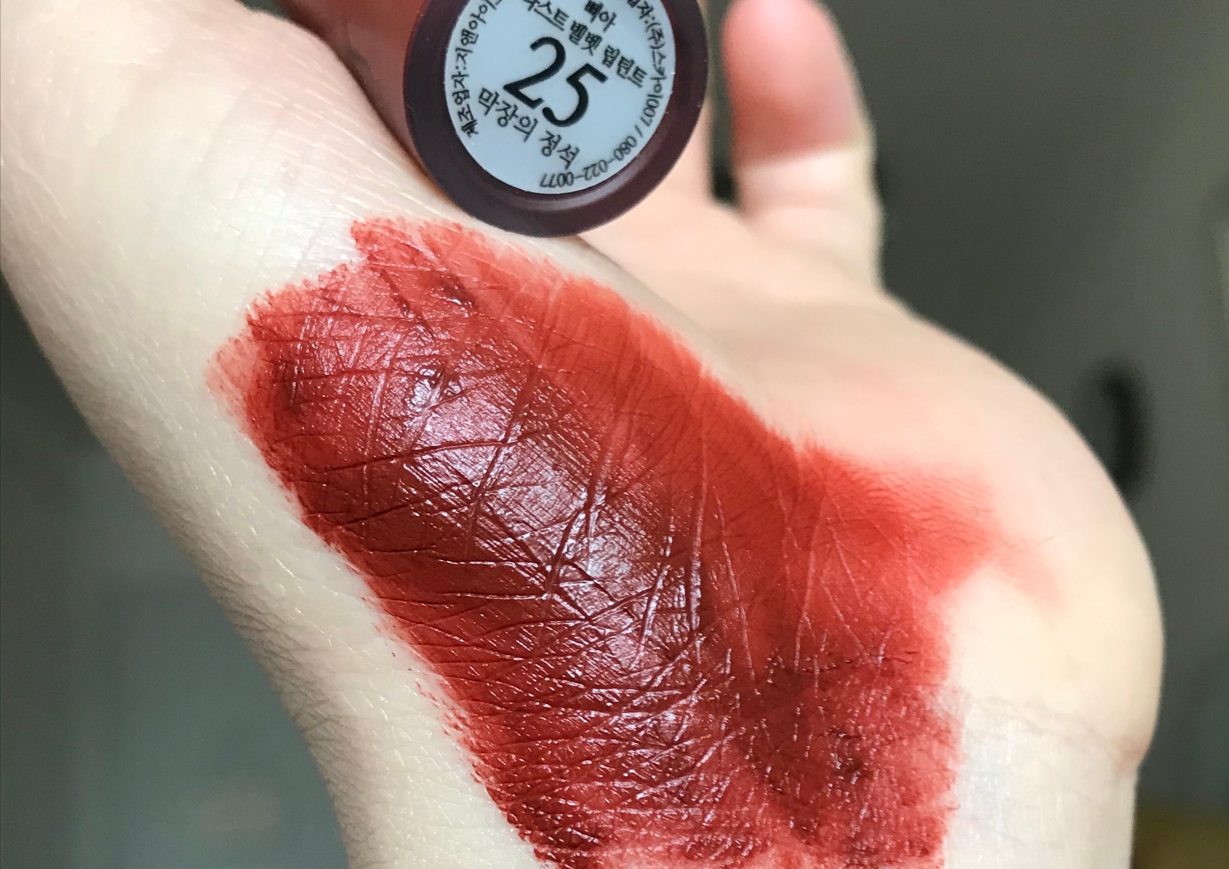 焦糖栗子色口红测评,香奈儿焦糖栗子色口红