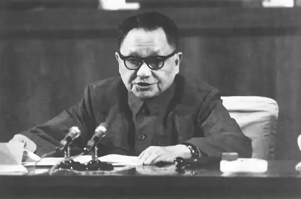 今天，再道一声：小平，您好！