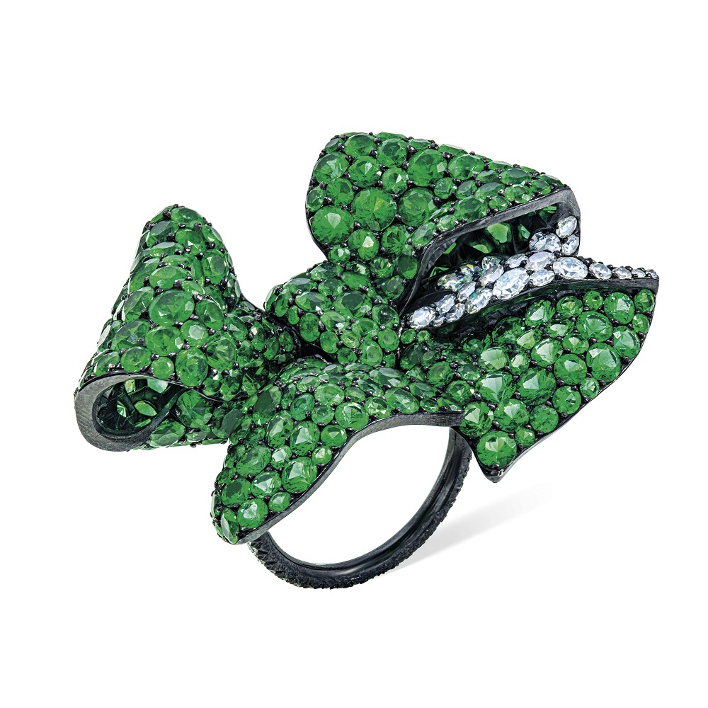 Christie’s日内瓦珠宝秋拍：7.03ct蓝钻，Cartier装饰艺术发带