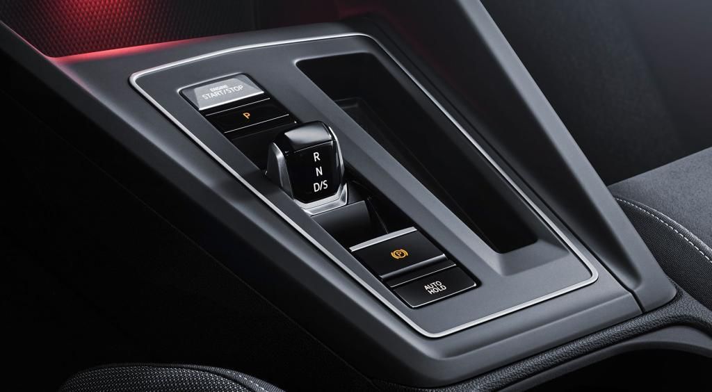 高尔夫7和高尔夫8,8代高尔夫比7代高尔夫窄