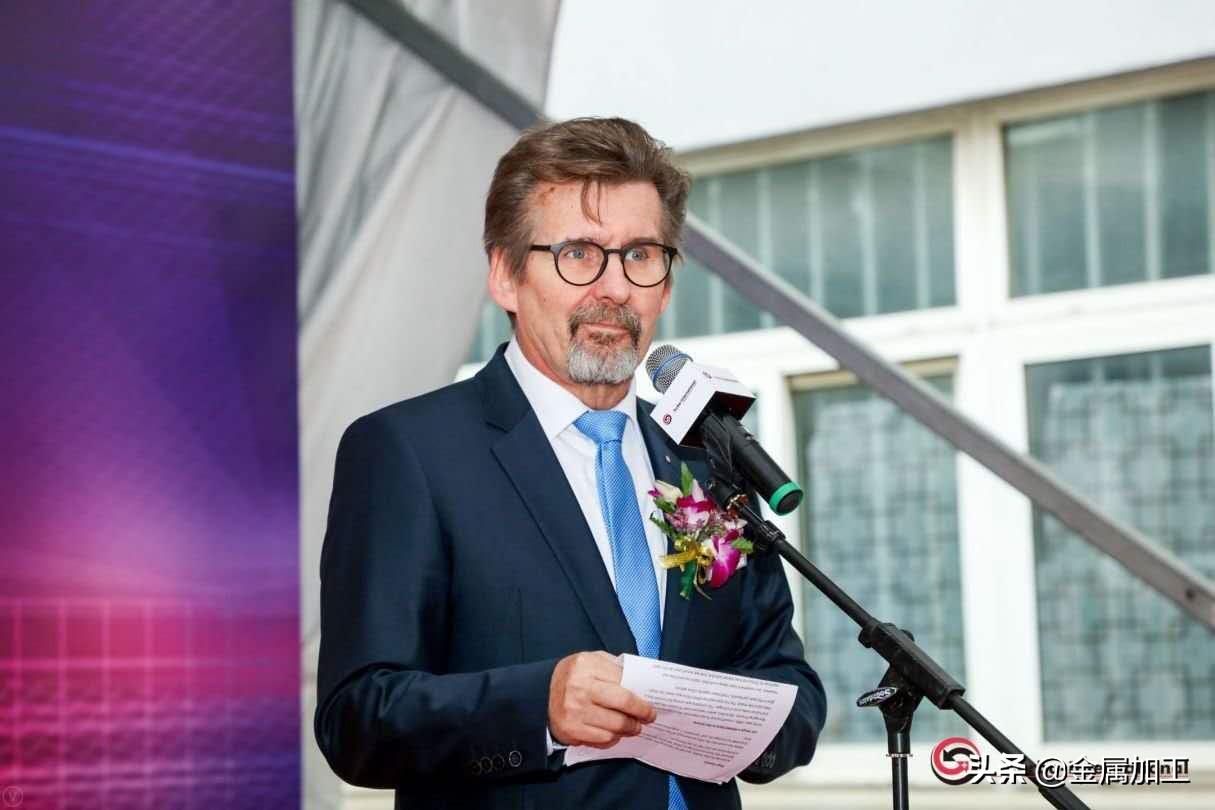 瑞士品质扎根中国——透波过滤科技有限公司十周年庆典暨“新经济形势下的行业发展论坛”在上海举行