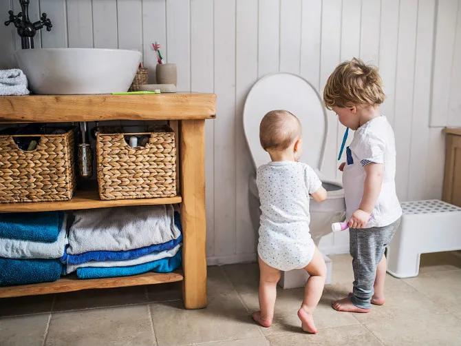 小儿便秘危害大治疗只需要这4点,小儿便秘用开塞露危害