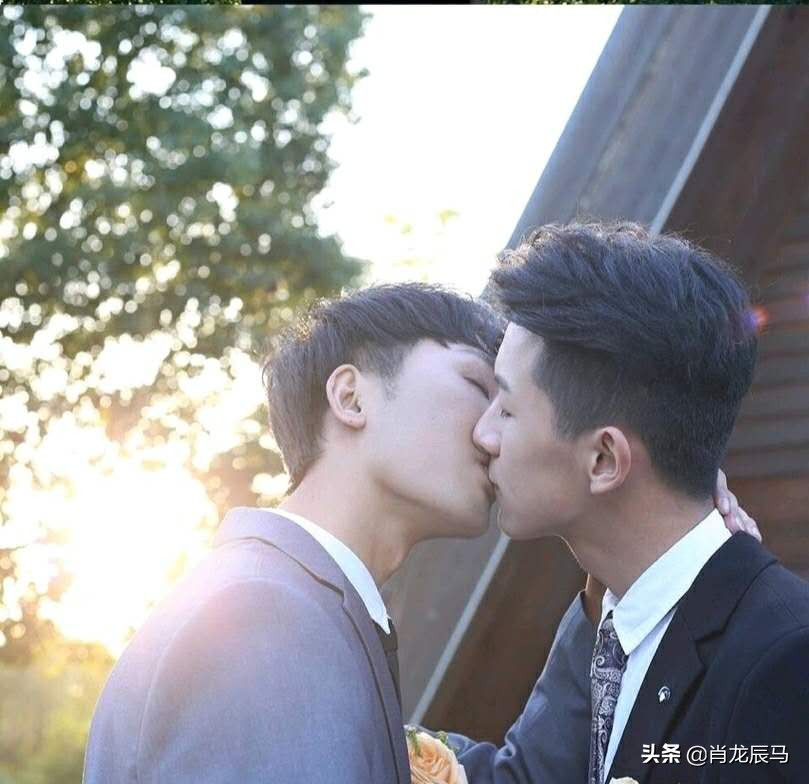 同性恋:在家人知晓的情况下该如何理性面对