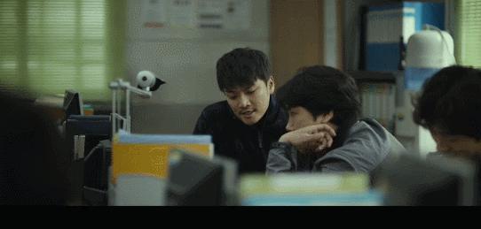 前夫死了，邻居叫我不要报警：韩国悬疑电影系列