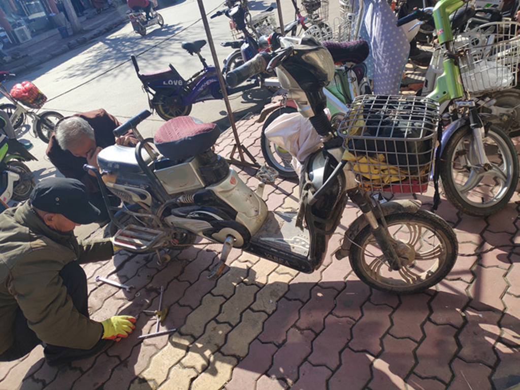 电瓶车电瓶修复的正确方法,电动车电瓶用了三年以上修复方法