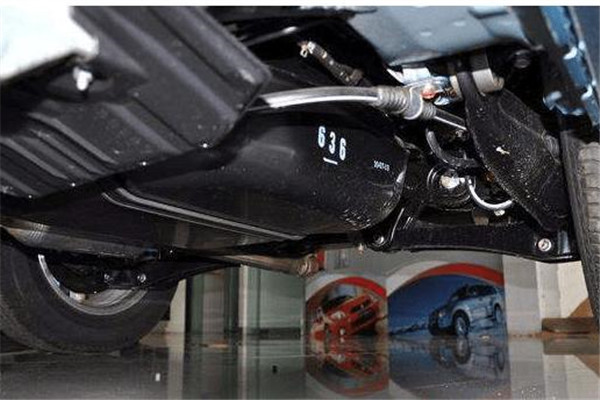 油箱是用什么材质做的,油箱有塑料做的吗