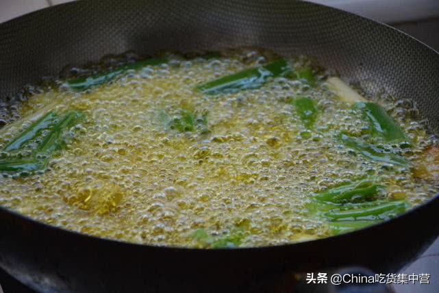 秦镇凉皮辣油熬制方法和配料,秘制凉皮的辣椒油调料配方