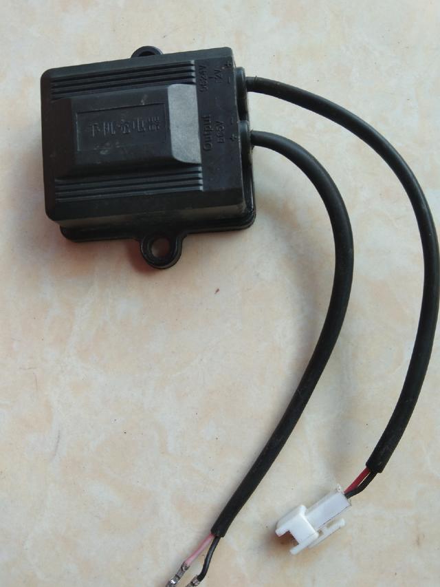 涓嶇敤缇℃厱鍒汉鐨勭數鍔ㄨ溅,鐢靛姩杞﹀甫鎵嬫満鍏呯數鍔熻兘