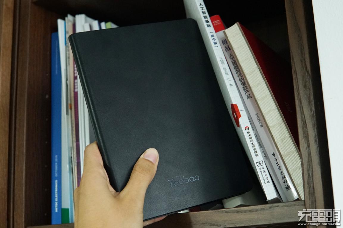 羽博20000毫安充电宝自带线评测,羽博充电宝插电