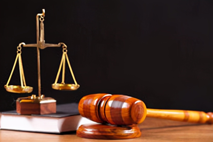 江西赣州lv假包,销售假货皮具被判刑的案例