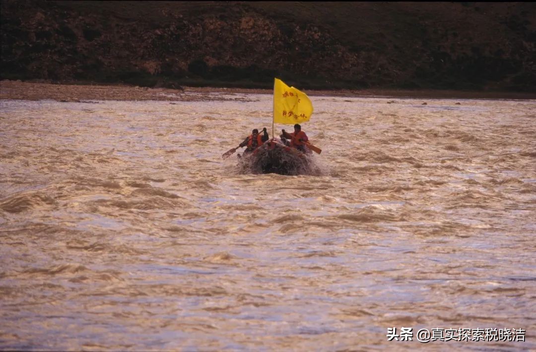 二十个男人和一条江（附：每个队员大头照）