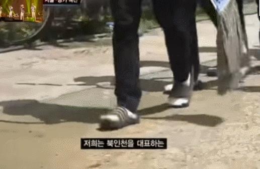 韩国人喜欢穿三条杠拖鞋吗,韩国人喜欢三线拖鞋吗