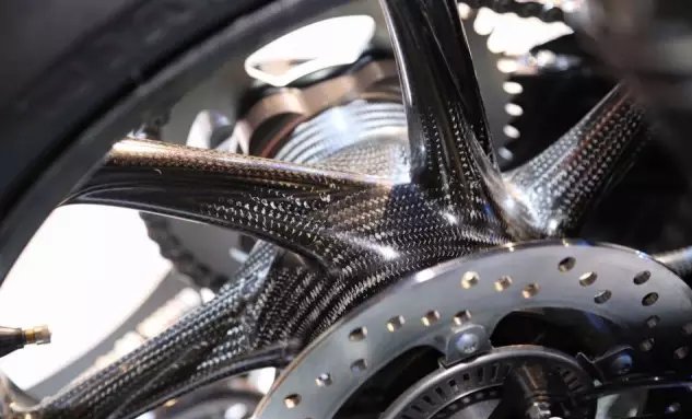 碳纤维是真硬但是也真脆,靠谱的碳纤维有哪些