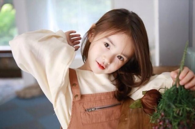 韩国第一美少女林允儿,韩国美少女网红惊艳的照片