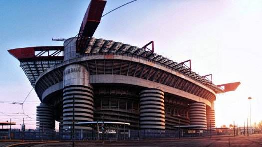 天下足球豪门恩怨篇,天下足球永不落幕的米兰德比