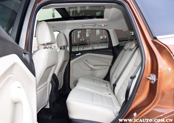 福特翼虎哪年的最值得入手,翼虎为什么不保值